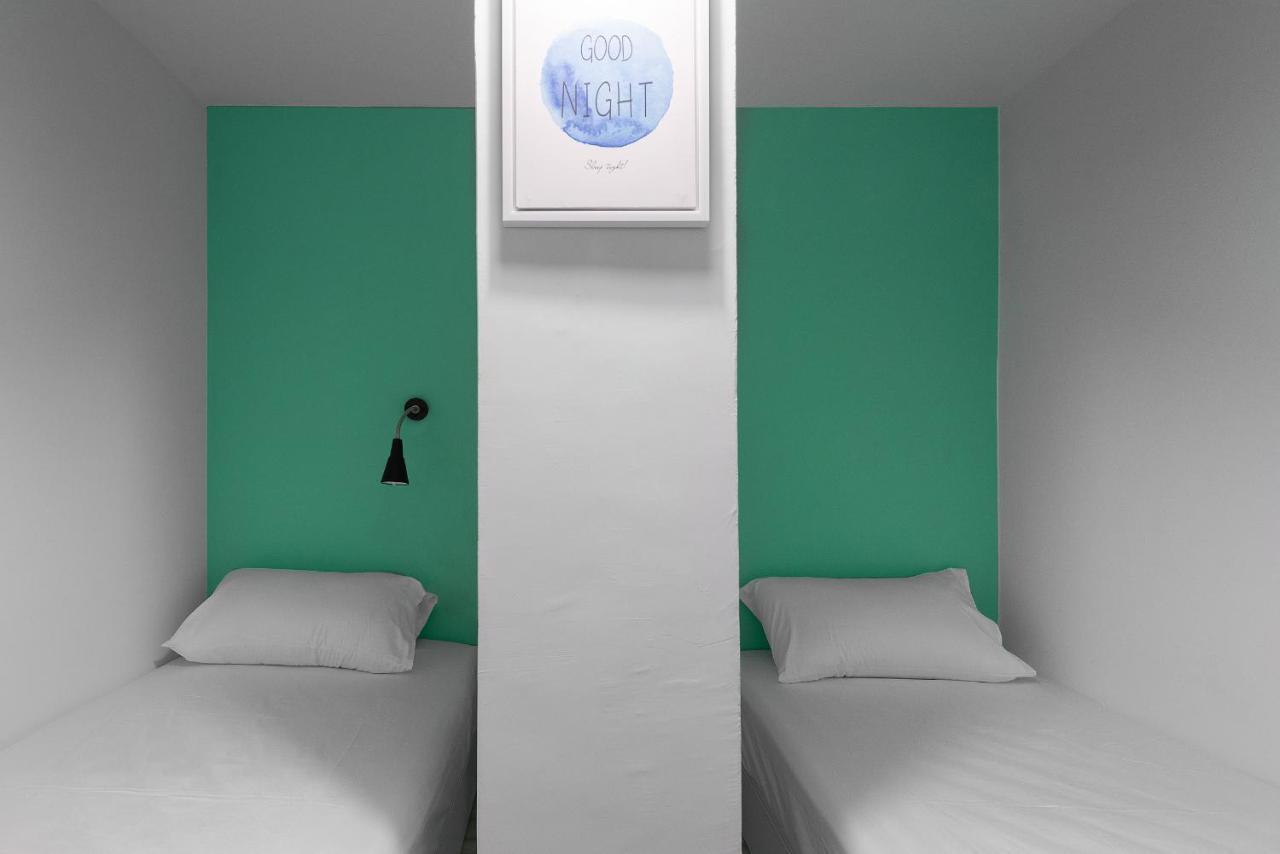 TG Hostel - stay together Taichung Buitenkant foto