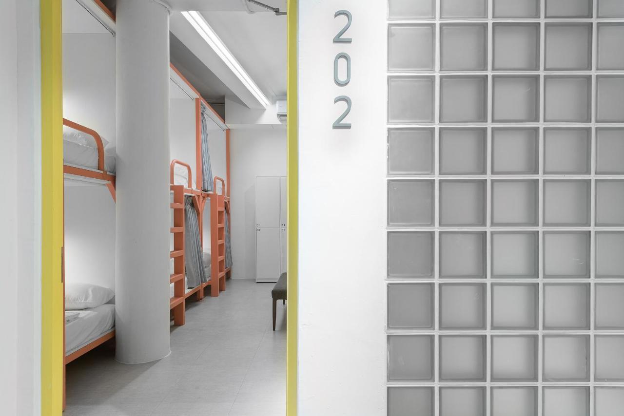 TG Hostel - stay together Taichung Buitenkant foto